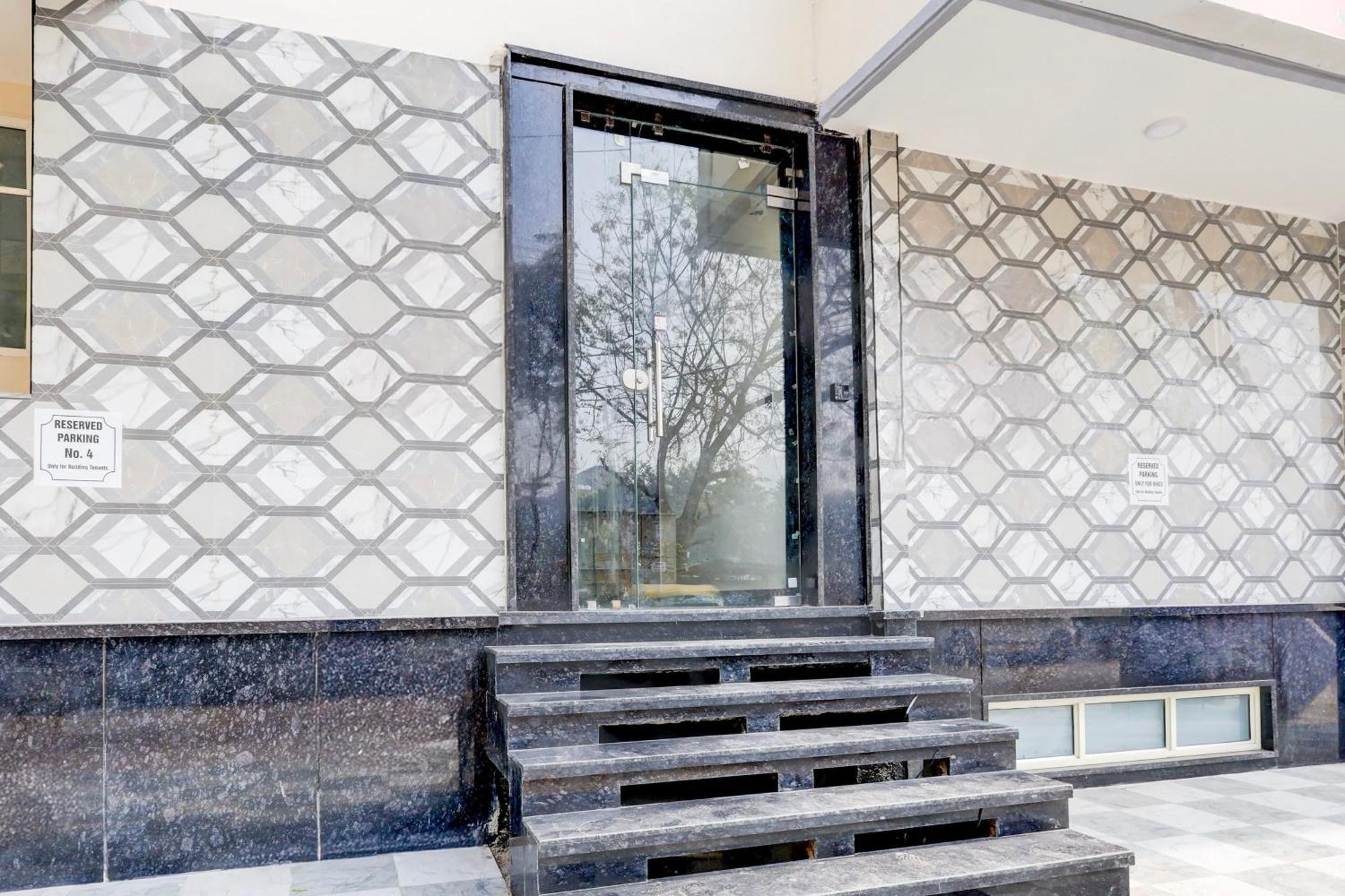 Hotel O Rm Homes Gurgaon Luaran gambar